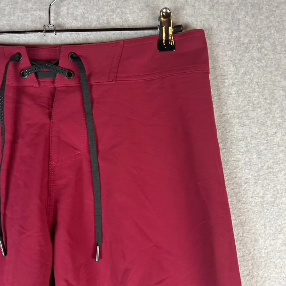 Oakley Mens Sz 30 Performance Fit‎ Board Shorts Swim Maroon Surf